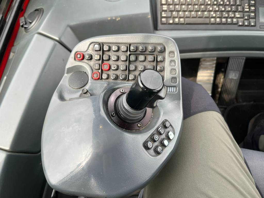 Форвардер Komatsu 845: фото 21