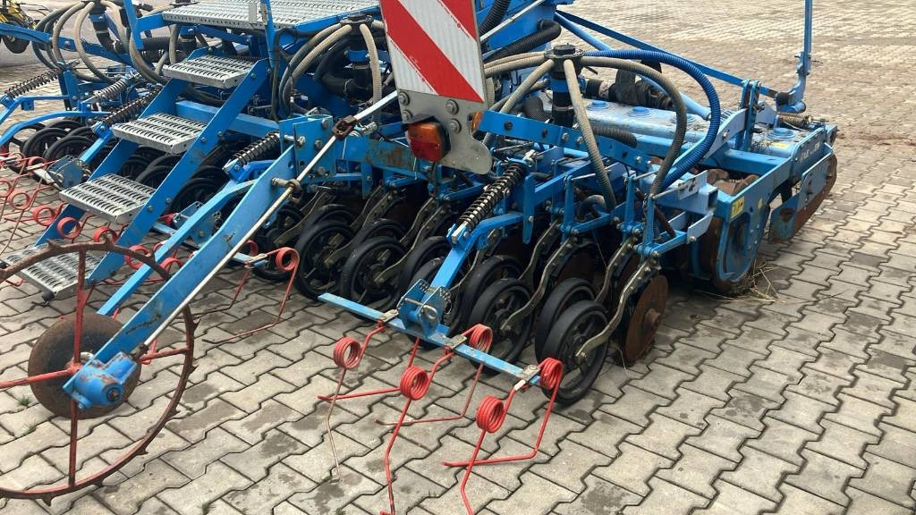 Lemken Solitair 8/400-DS 150 + Zirkon 12/400 - Сеялка: фото 4 Lemken Solitair 8/400-DS 150 + Zirkon 12/400 - Сеялка: фото 4