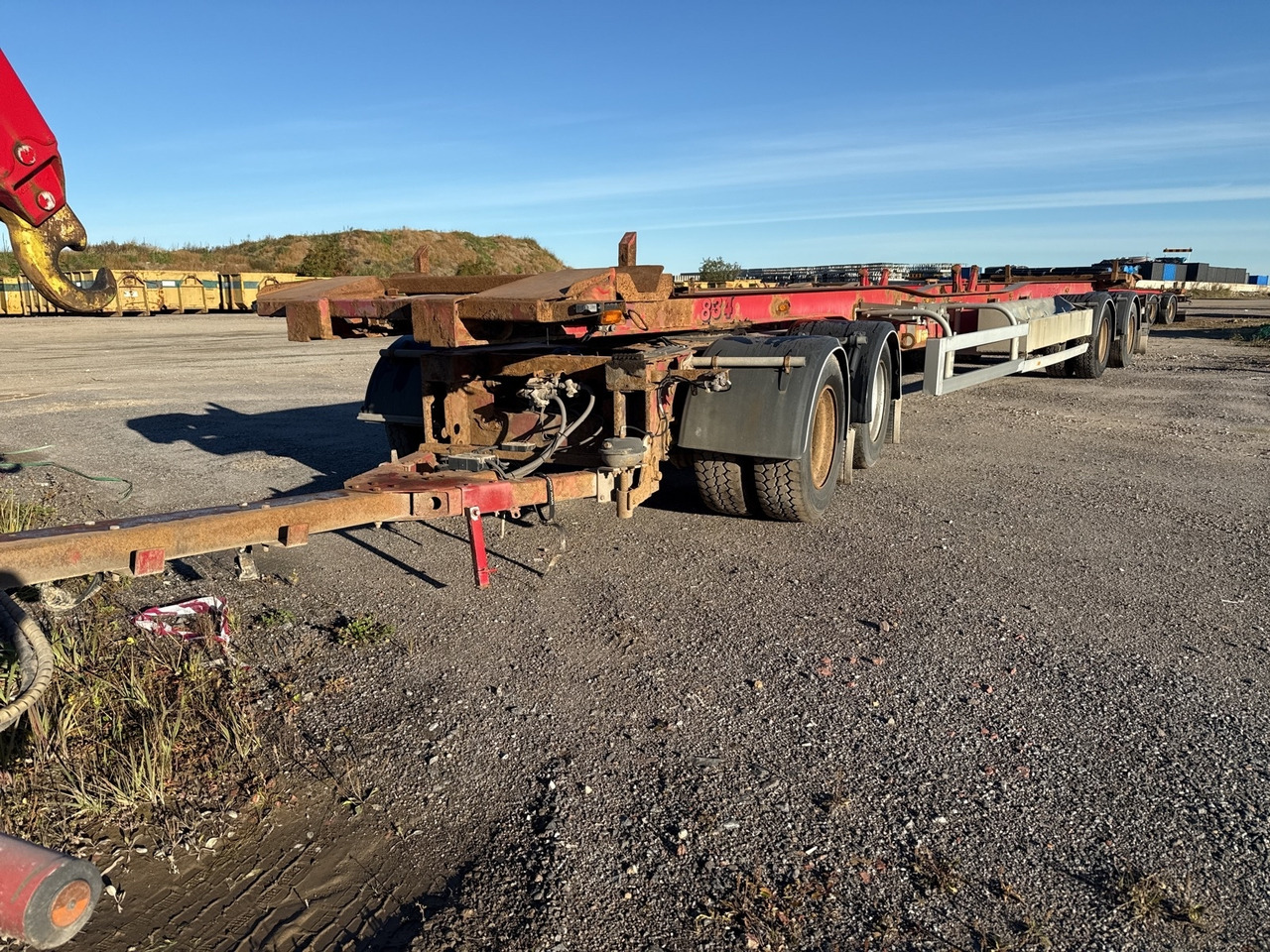 Lastväxlarsläp NÄRKO D4YF51H11 -2007 - Прицеп мультилифт/ Бункеровоз: фото 1 Lastväxlarsläp NÄRKO D4YF51H11 -2007 - Прицеп мультилифт/ Бункеровоз: фото 1