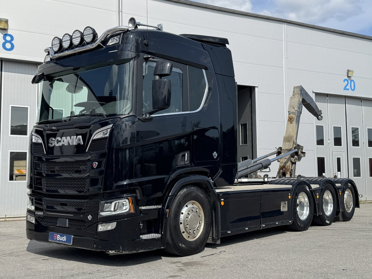 Tridemväxlare Scania R660 8x4-4 -2021 | Full luft | 16.4 | Nybesiktigad - Крюковой мультилифт: фото 1 Tridemväxlare Scania R660 8x4-4 -2021 | Full luft | 16.4 | Nybesiktigad - Крюковой мультилифт: фото 1