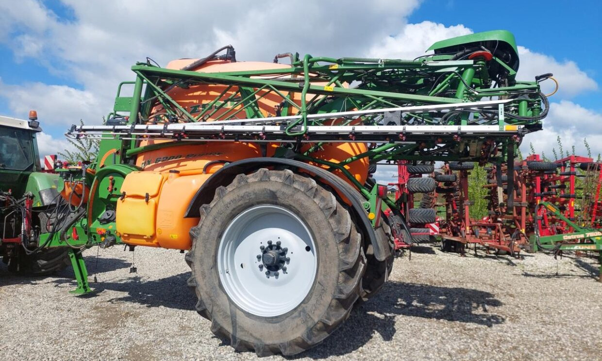 Amazone UX 6200 Super 28-30 M - Прицепной опрыскиватель: фото 4 Amazone UX 6200 Super 28-30 M - Прицепной опрыскиватель: фото 4