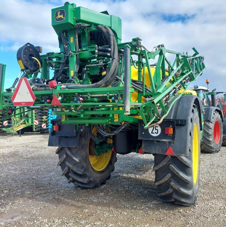 John Deere R962i - 28m - Прицепной опрыскиватель: фото 4 John Deere R962i - 28m - Прицепной опрыскиватель: фото 4