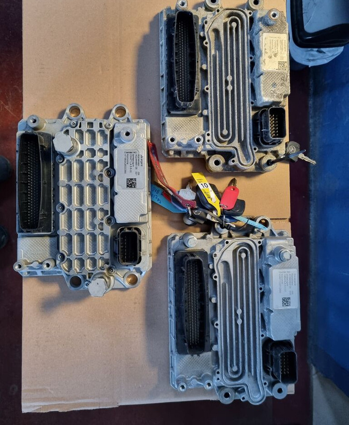 Continental CONTROL MODULE MCM2 Mercedes-Benz ACTROS MP4 EURO 6 - Блок управления для Грузовиков: фото 3 Continental CONTROL MODULE MCM2 Mercedes-Benz ACTROS MP4 EURO 6 - Блок управления для Грузовиков: фото 3
