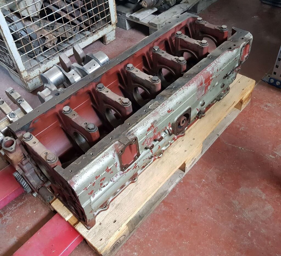 Deutz F6L 413 R 5 8865514 Deutz F6L 413 R - Блок цилиндров для Грузовиков: фото 1 Deutz F6L 413 R 5 8865514 Deutz F6L 413 R - Блок цилиндров для Грузовиков: фото 1