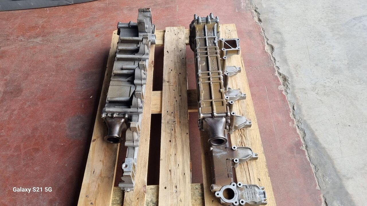 EXHAUST GAS COOLER Behr Mercedes-Benz ACTROS MP4 EURO 5-6 - Двигатель и запчасти для Грузовиков: фото 5 EXHAUST GAS COOLER Behr Mercedes-Benz ACTROS MP4 EURO 5-6 - Двигатель и запчасти для Грузовиков: фото 5