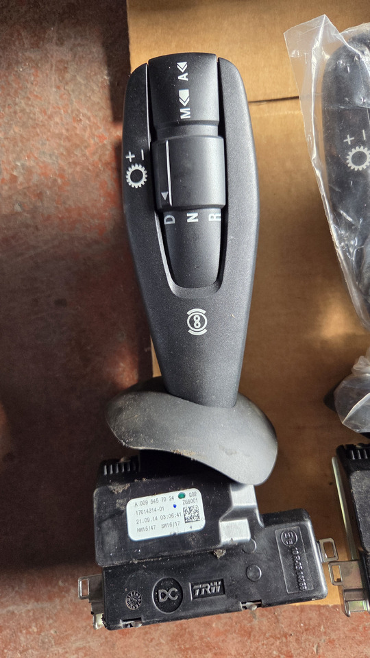 MERCEDES-BENZ ACTROS MP4 - Подрулевой переключатель для Грузовиков: фото 4 MERCEDES-BENZ ACTROS MP4 - Подрулевой переключатель для Грузовиков: фото 4