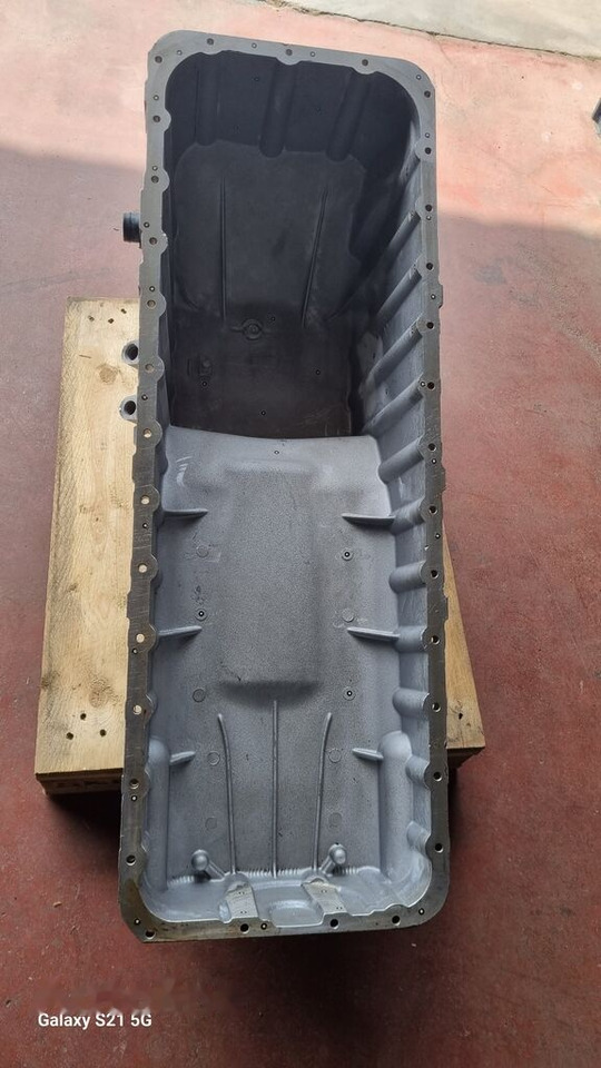 Mercedes-Benz OIL PAN ACTROS MP4 A4730102213 Mercedes-Benz ACTROS MP4 EURO 6 - Картер для Грузовиков: фото 2 Mercedes-Benz OIL PAN ACTROS MP4 A4730102213 Mercedes-Benz ACTROS MP4 EURO 6 - Картер для Грузовиков: фото 2
