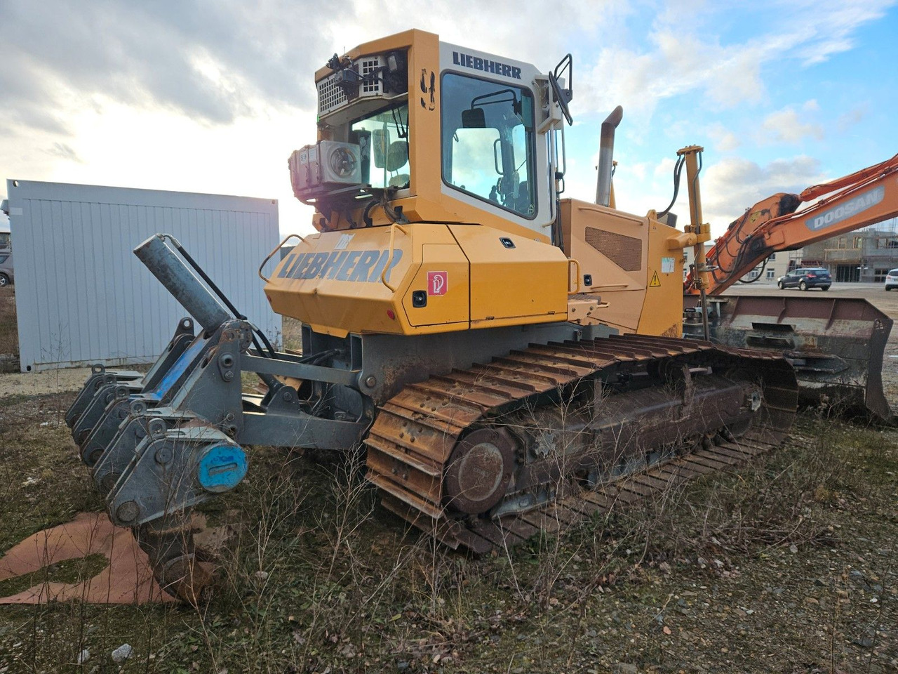 Liebherr PR 724 LGP mit Heckaufreißer, Moorlaufwerk - Бульдозер: фото 4 Liebherr PR 724 LGP mit Heckaufreißer, Moorlaufwerk - Бульдозер: фото 4