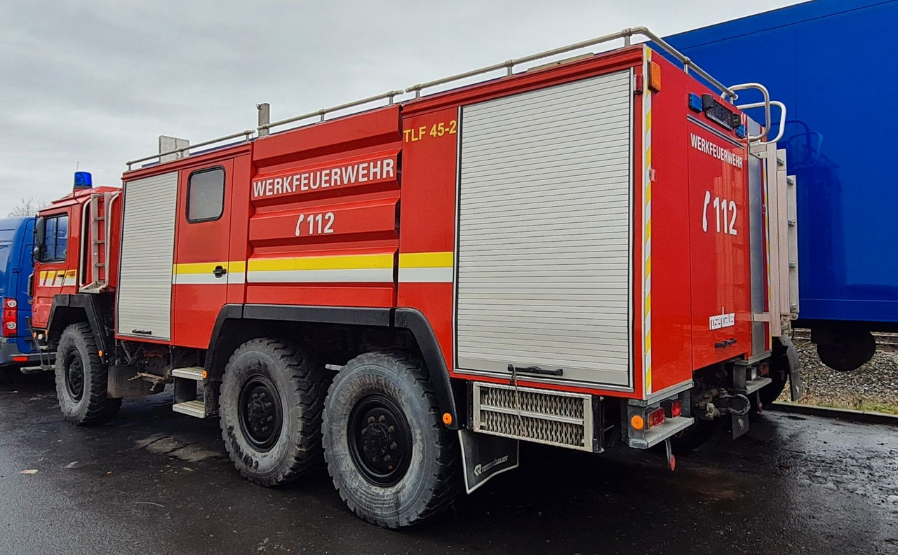 MAN 15.232 DF 6x6 KAT1 Feuerwehr TLF 4500/500 - Грузовик-цистерна: фото 3 MAN 15.232 DF 6x6 KAT1 Feuerwehr TLF 4500/500 - Грузовик-цистерна: фото 3