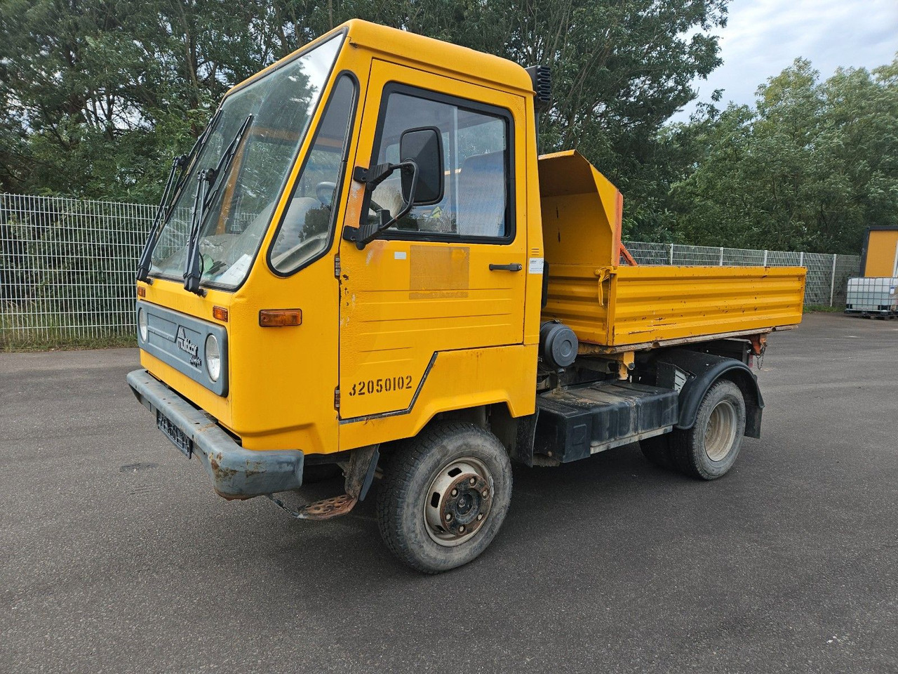 Multicar M26 Dreiseitenkipper 4x4 - Малотоннажный самосвал: фото 1 Multicar M26 Dreiseitenkipper 4x4 - Малотоннажный самосвал: фото 1