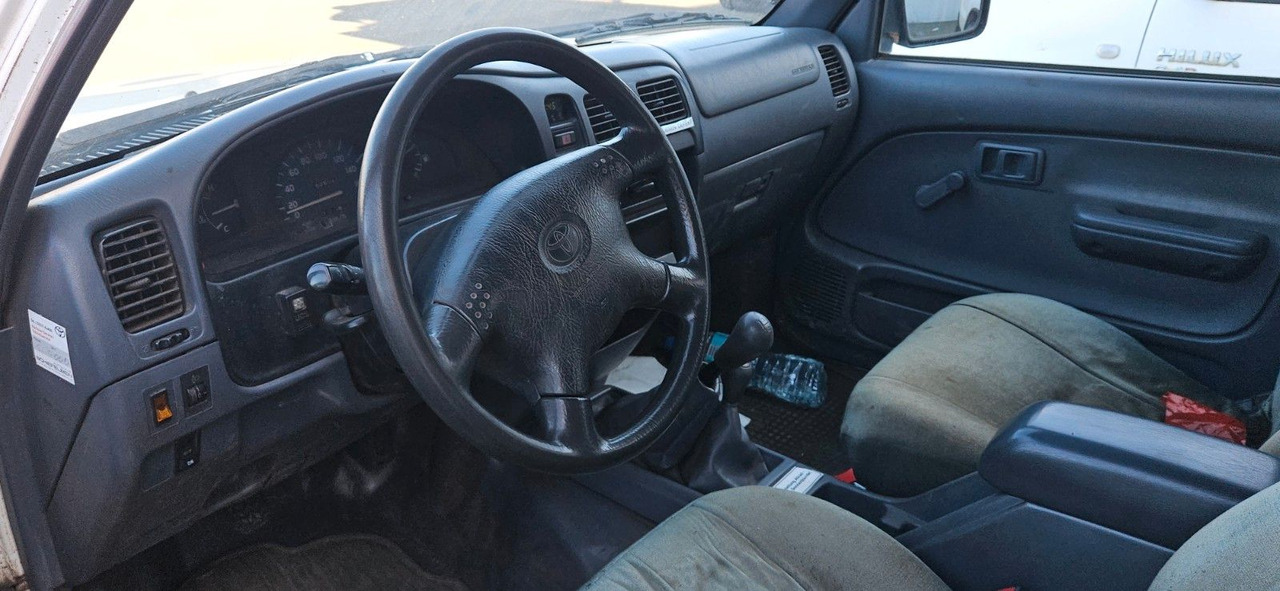 Внедорожник Toyota Hilux Double Cab 4x4: фото 6