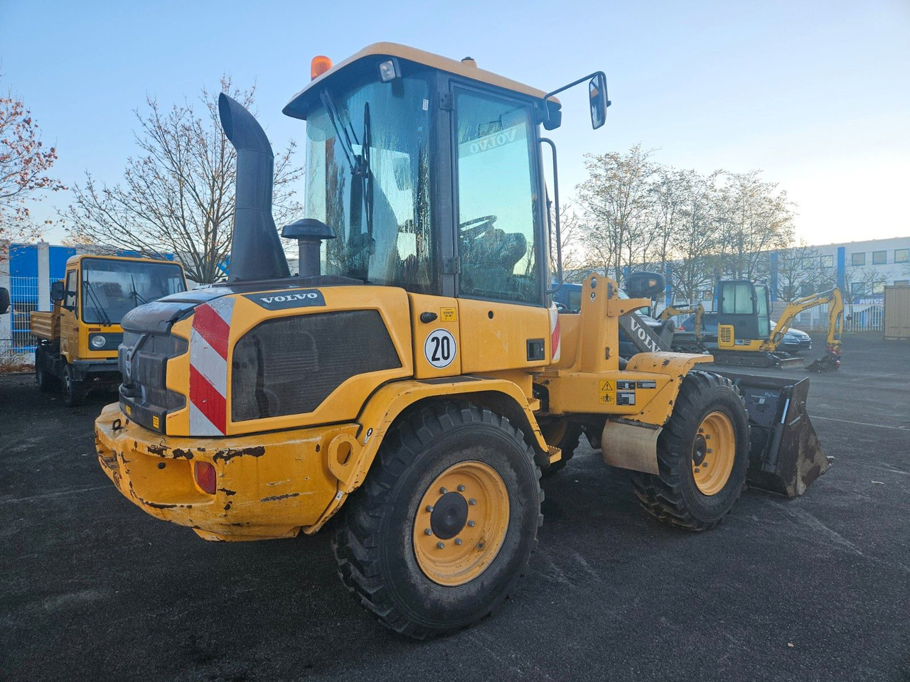 Volvo L30G Radlader mit Klappschaufel - Колёсный погрузчик: фото 3 Volvo L30G Radlader mit Klappschaufel - Колёсный погрузчик: фото 3