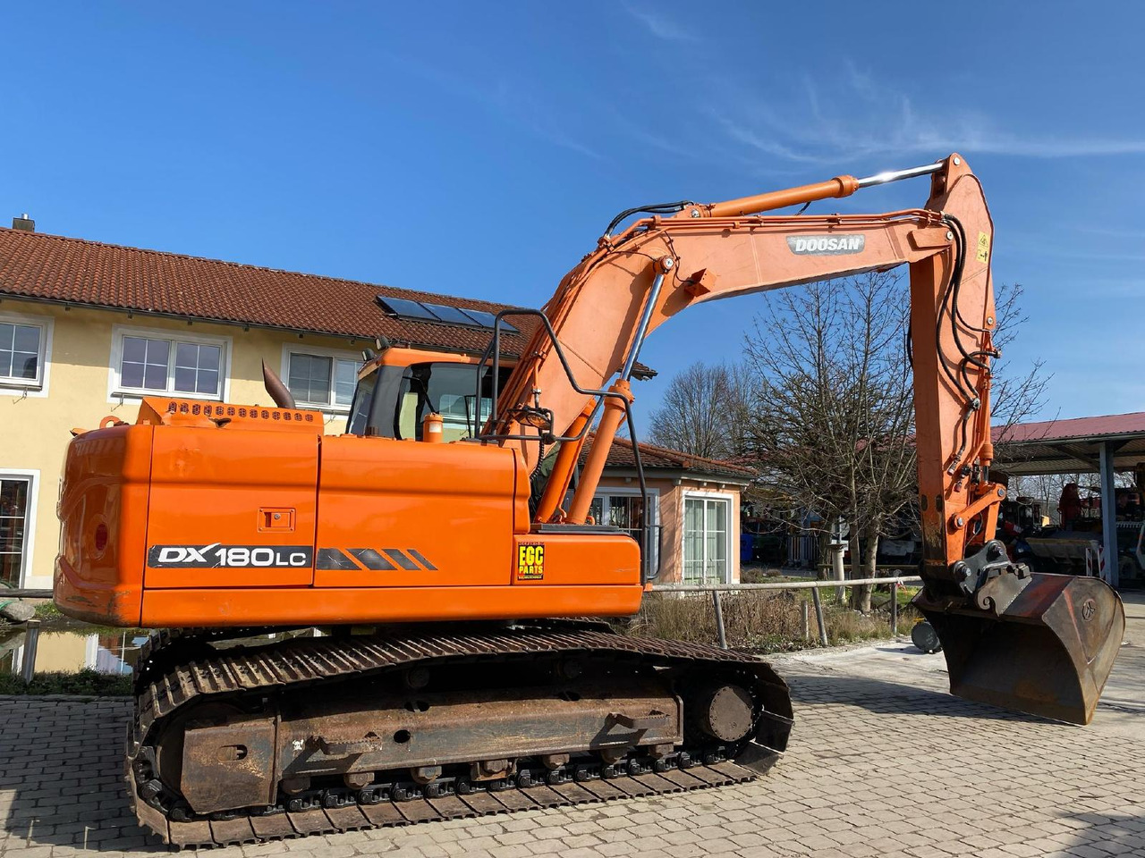 Doosan DX 180 LC -3 - Гусеничный экскаватор: фото 3 Doosan DX 180 LC -3 - Гусеничный экскаватор: фото 3