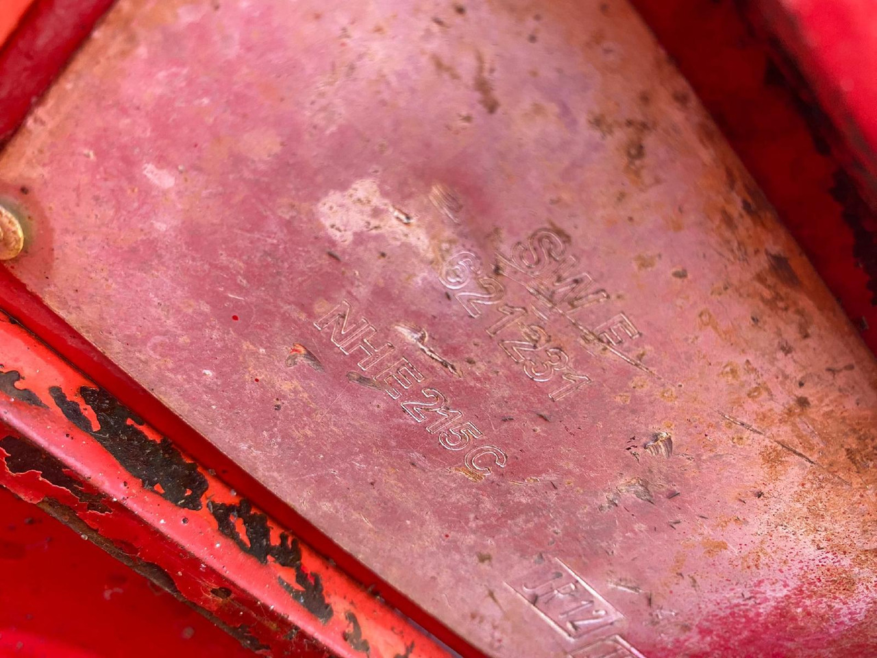 Lehnhof SW F aus New Holland E 215 - Сцепное устройство: фото 5 Lehnhof SW F aus New Holland E 215 - Сцепное устройство: фото 5