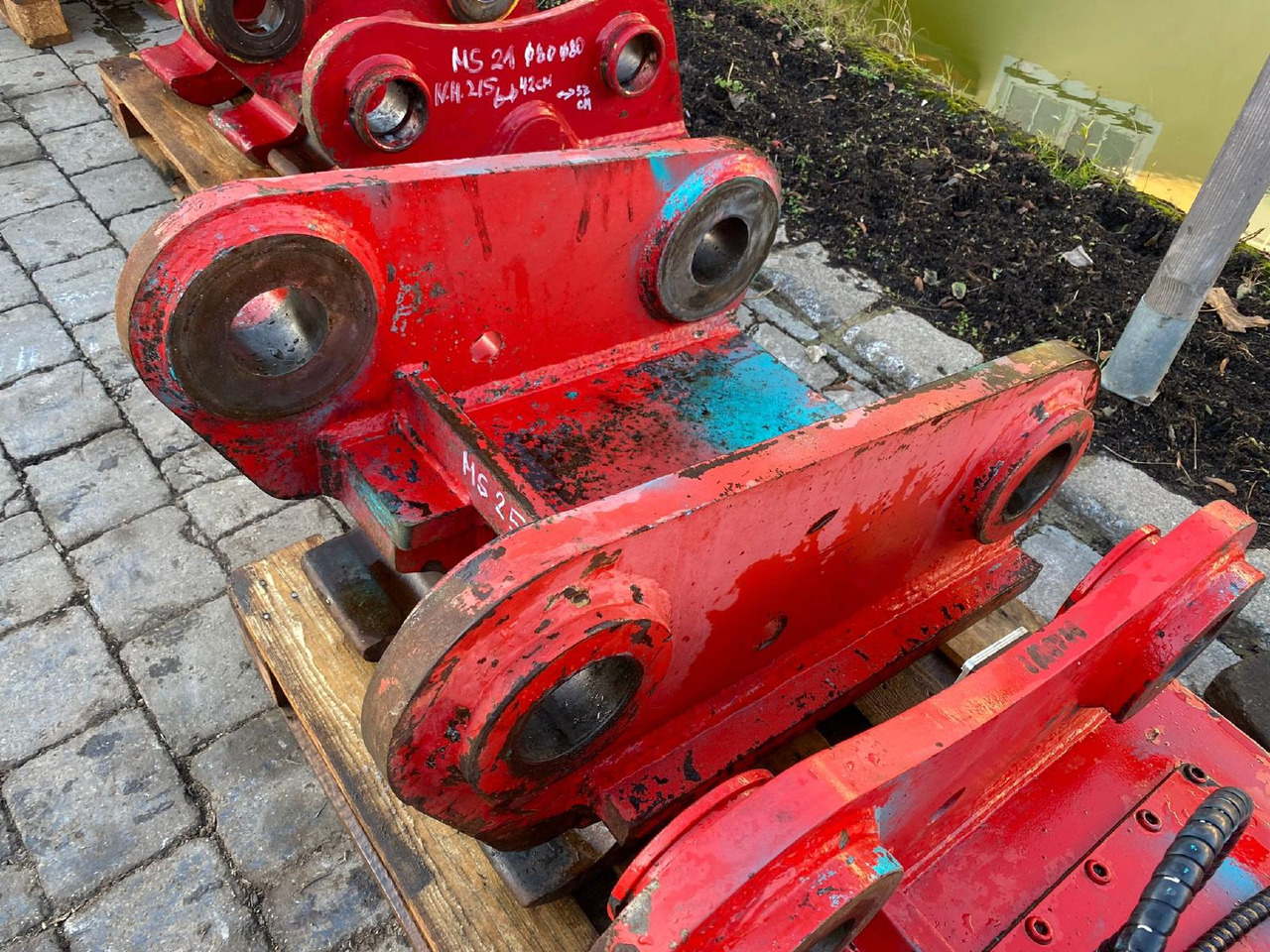 Lehnhoff MS 25 New Holland 215 - Сцепное устройство: фото 2 Lehnhoff MS 25 New Holland 215 - Сцепное устройство: фото 2