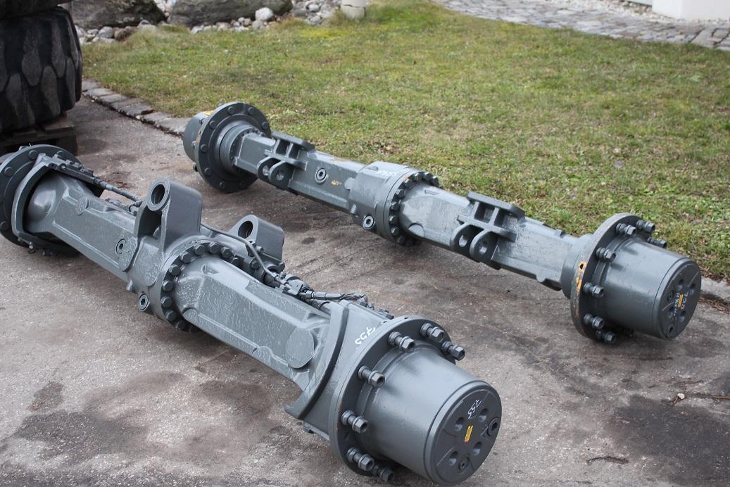 Liebherr A 900 LIT - Ось и запчасти для Строительной техники: фото 1 Liebherr A 900 LIT - Ось и запчасти для Строительной техники: фото 1