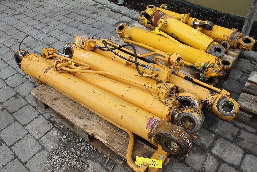 Liebherr A 900 LIT - Гидравлический цилиндр для Строительной техники: фото 1 Liebherr A 900 LIT - Гидравлический цилиндр для Строительной техники: фото 1