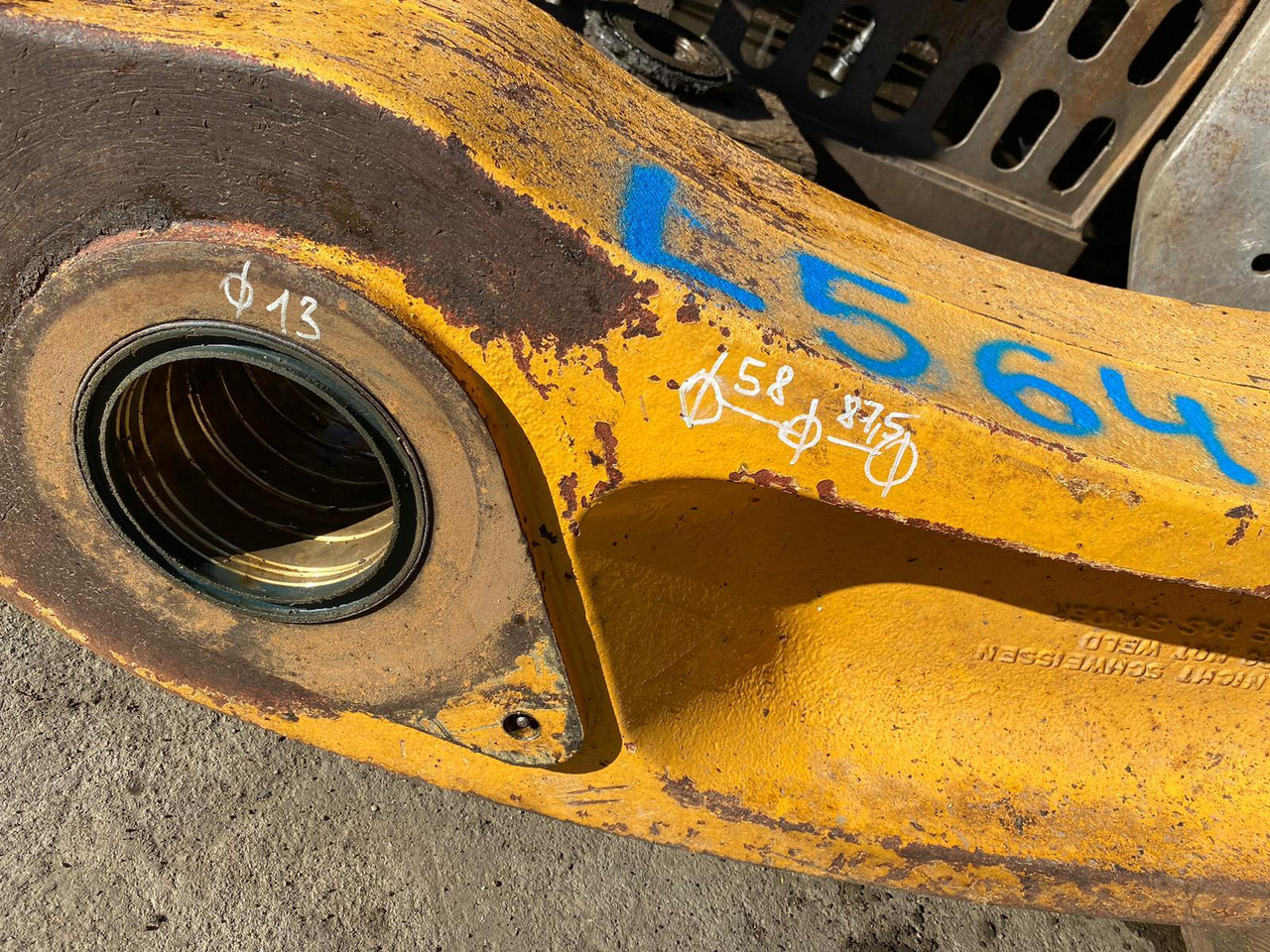 Liebherr L 564 - Стрела: фото 3 Liebherr L 564 - Стрела: фото 3