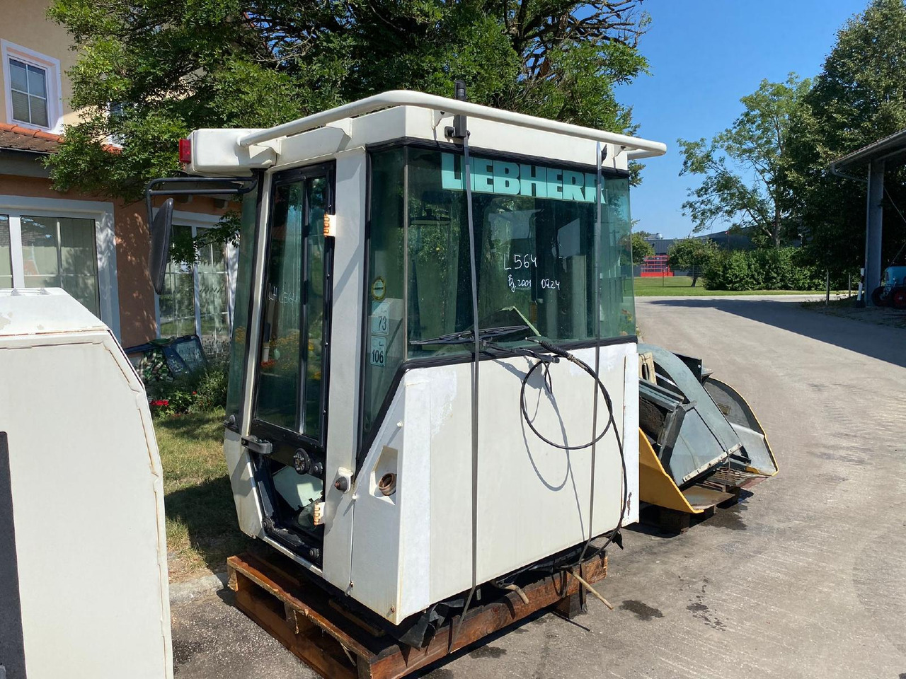 Liebherr L 564 - Кабина для Строительной техники: фото 5 Liebherr L 564 - Кабина для Строительной техники: фото 5