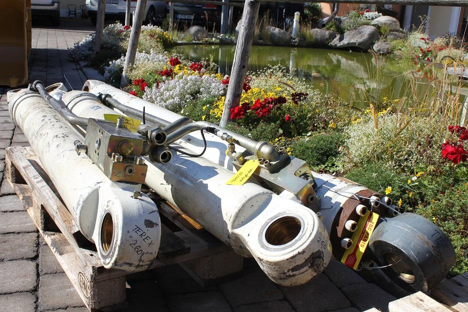 Terex TC 260 LC - Гидравлический цилиндр для Строительной техники: фото 2 Terex TC 260 LC - Гидравлический цилиндр для Строительной техники: фото 2