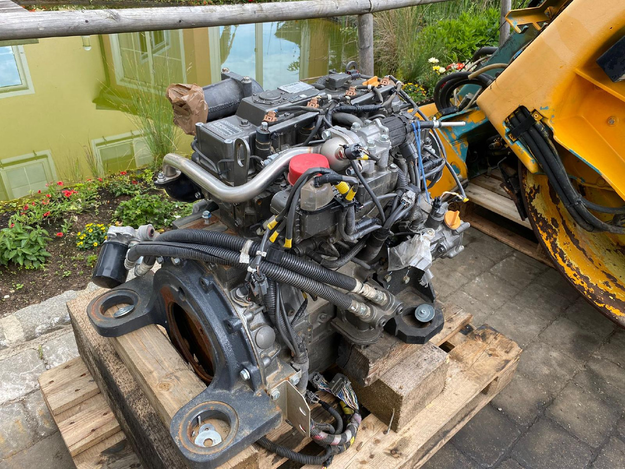 Yanmar Hitachi 4TNV 98C aus ZX 85 - Двигатель для Строительной техники: фото 3 Yanmar Hitachi 4TNV 98C aus ZX 85 - Двигатель для Строительной техники: фото 3