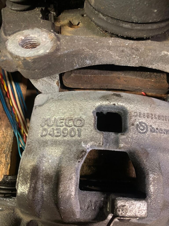 Brembo elektryczne D43901 Iveco Daily prawy, lewy, tył 2019- D43901 - Тормозной суппорт для Грузовиков: фото 2 Brembo elektryczne D43901 Iveco Daily prawy, lewy, tył 2019- D43901 - Тормозной суппорт для Грузовиков: фото 2