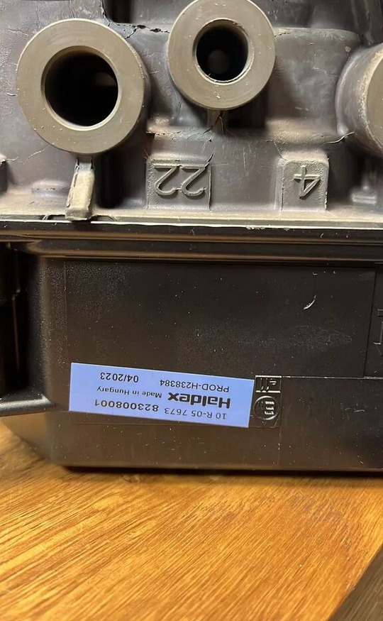 Nowy Zawór Haldex Modulator EBS EB+ GEN3 4S/2M 5AUX 823008001 St 823008001 - Тормозной клапан для Грузовиков: фото 2 Nowy Zawór Haldex Modulator EBS EB+ GEN3 4S/2M 5AUX 823008001 St 823008001 - Тормозной клапан для Грузовиков: фото 2