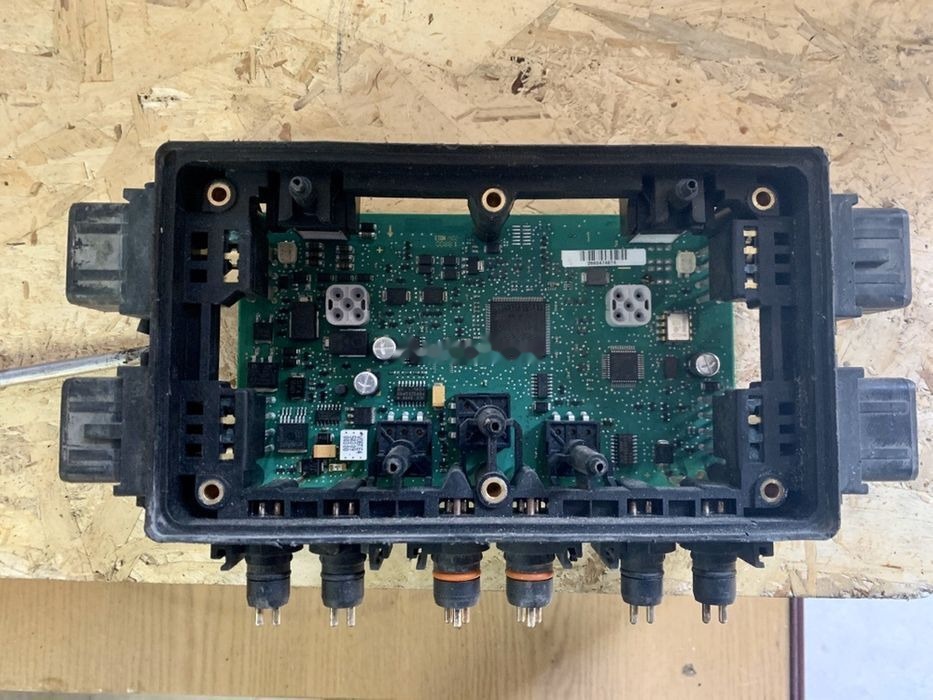 WABCO Elektronika D E TEBS E Modulator naczepa hurt części - Предохранитель для Прицепов: фото 2 WABCO Elektronika D E TEBS E Modulator naczepa hurt części - Предохранитель для Прицепов: фото 2