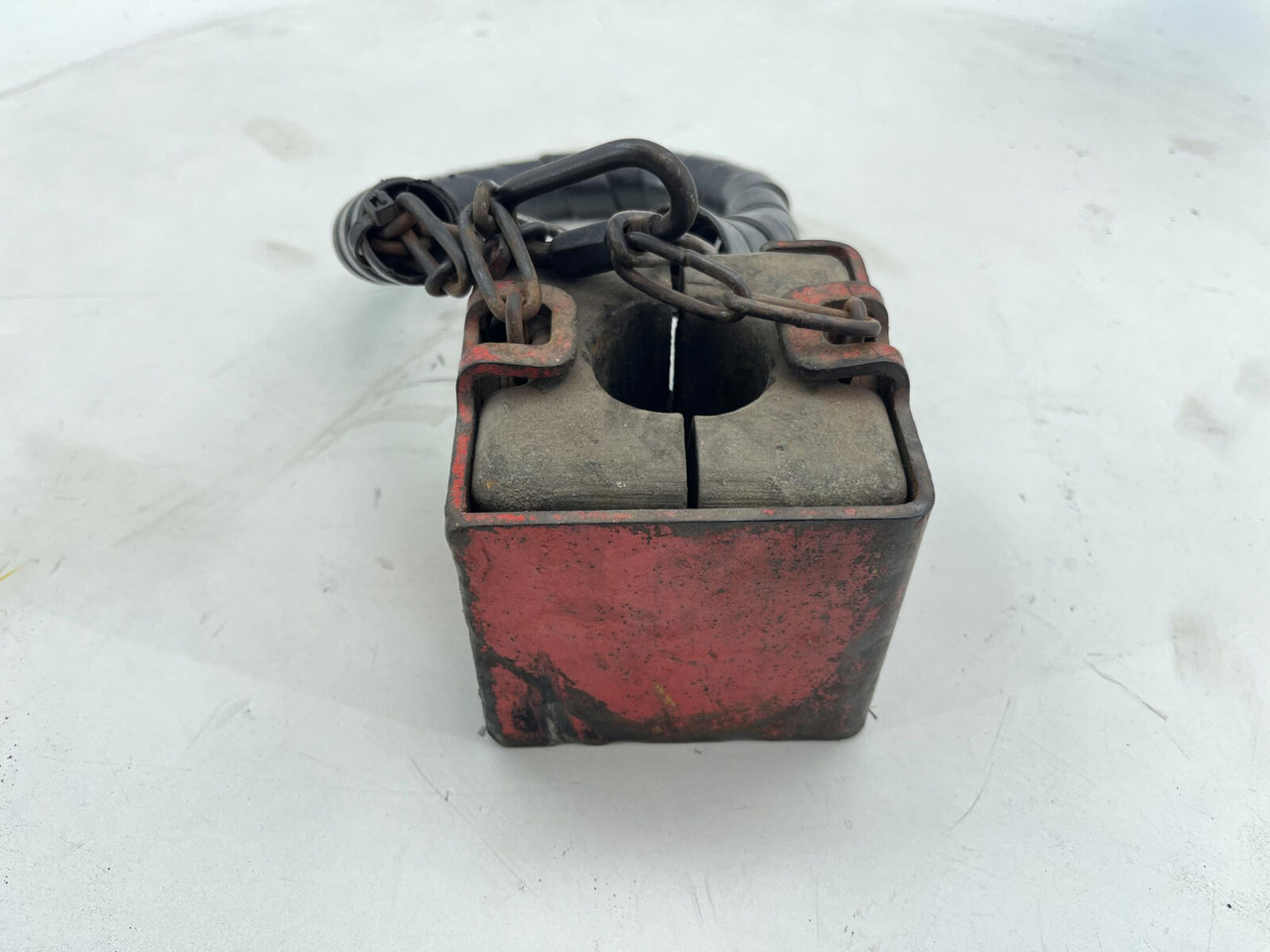FAUN ATF 40G-2 Hoist limit weight with bracket complete - Противовес для Мобильных кранов: фото 1 FAUN ATF 40G-2 Hoist limit weight with bracket complete - Противовес для Мобильных кранов: фото 1