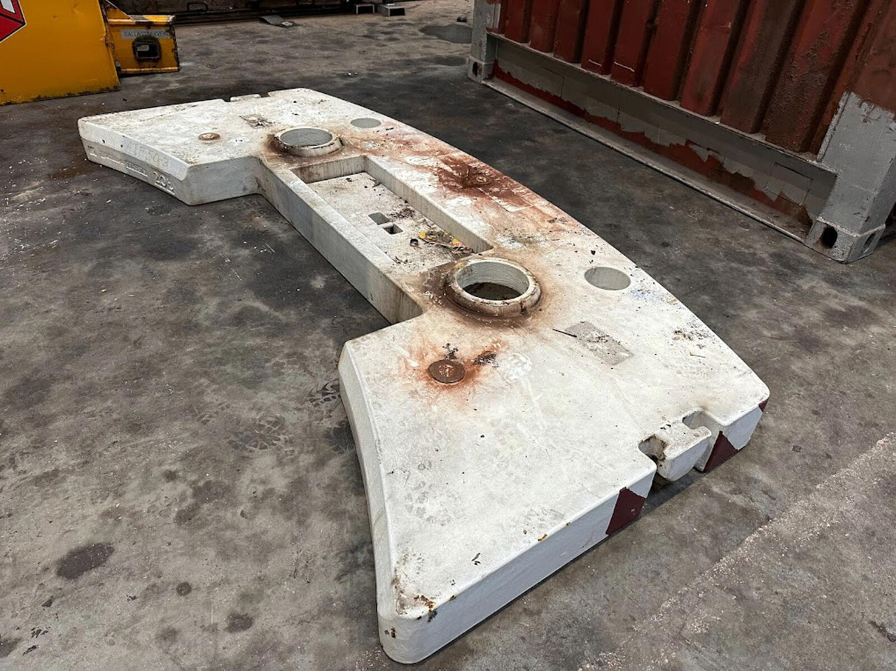 FAUN ATF 50-3 counterweight 2 ton - Противовес для Мобильных кранов: фото 1 FAUN ATF 50-3 counterweight 2 ton - Противовес для Мобильных кранов: фото 1