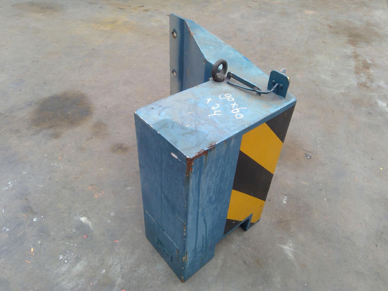 Faun ATF 40G-2 counterweight 0,7 ton left side - Противовес для Строительной техники: фото 4 Faun ATF 40G-2 counterweight 0,7 ton left side - Противовес для Строительной техники: фото 4