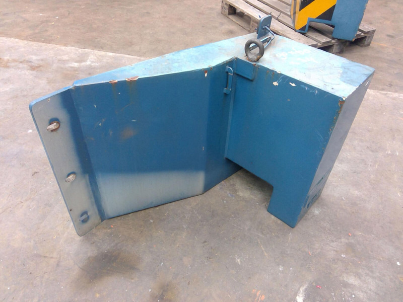 Faun ATF 40G-2 counterweight 0,7 ton left side - Противовес для Строительной техники: фото 3 Faun ATF 40G-2 counterweight 0,7 ton left side - Противовес для Строительной техники: фото 3