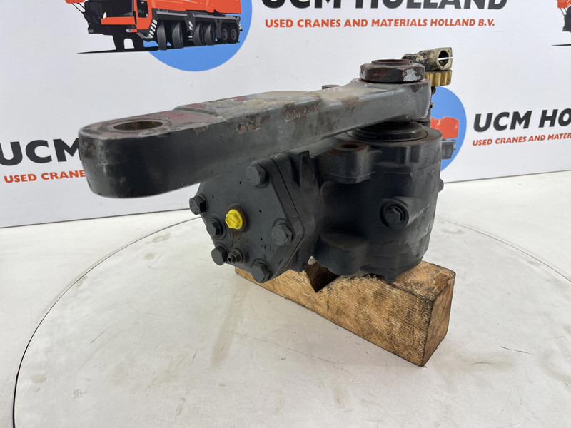 Grove GMK 2035 steering box - Рулевая колонка для Кранов: фото 4 Grove GMK 2035 steering box - Рулевая колонка для Кранов: фото 4
