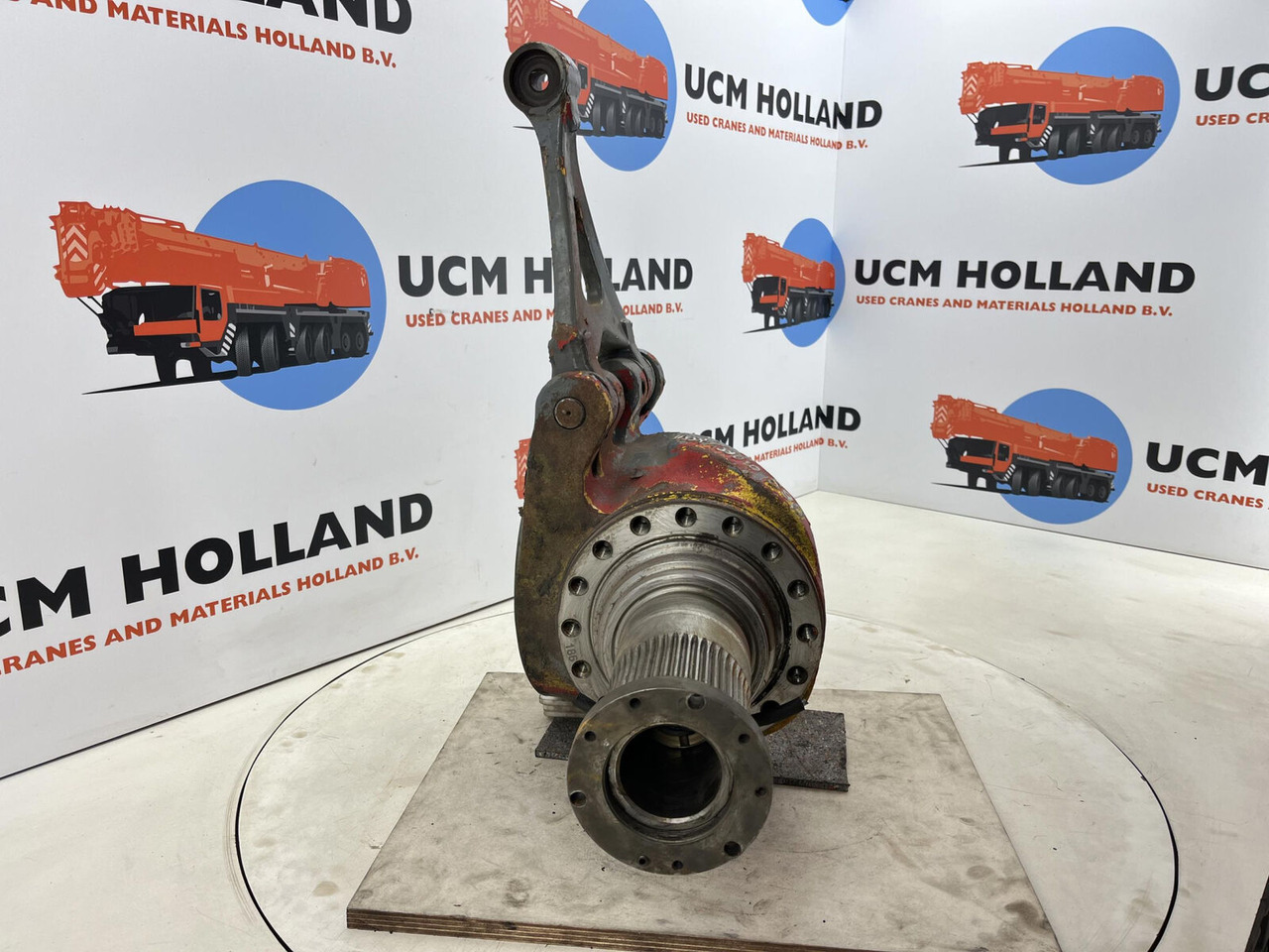 Grove GMK 3050 Steering knuckle axle 1 and 2 left - Поворотный кулак для Мобильных кранов: фото 2 Grove GMK 3050 Steering knuckle axle 1 and 2 left - Поворотный кулак для Мобильных кранов: фото 2