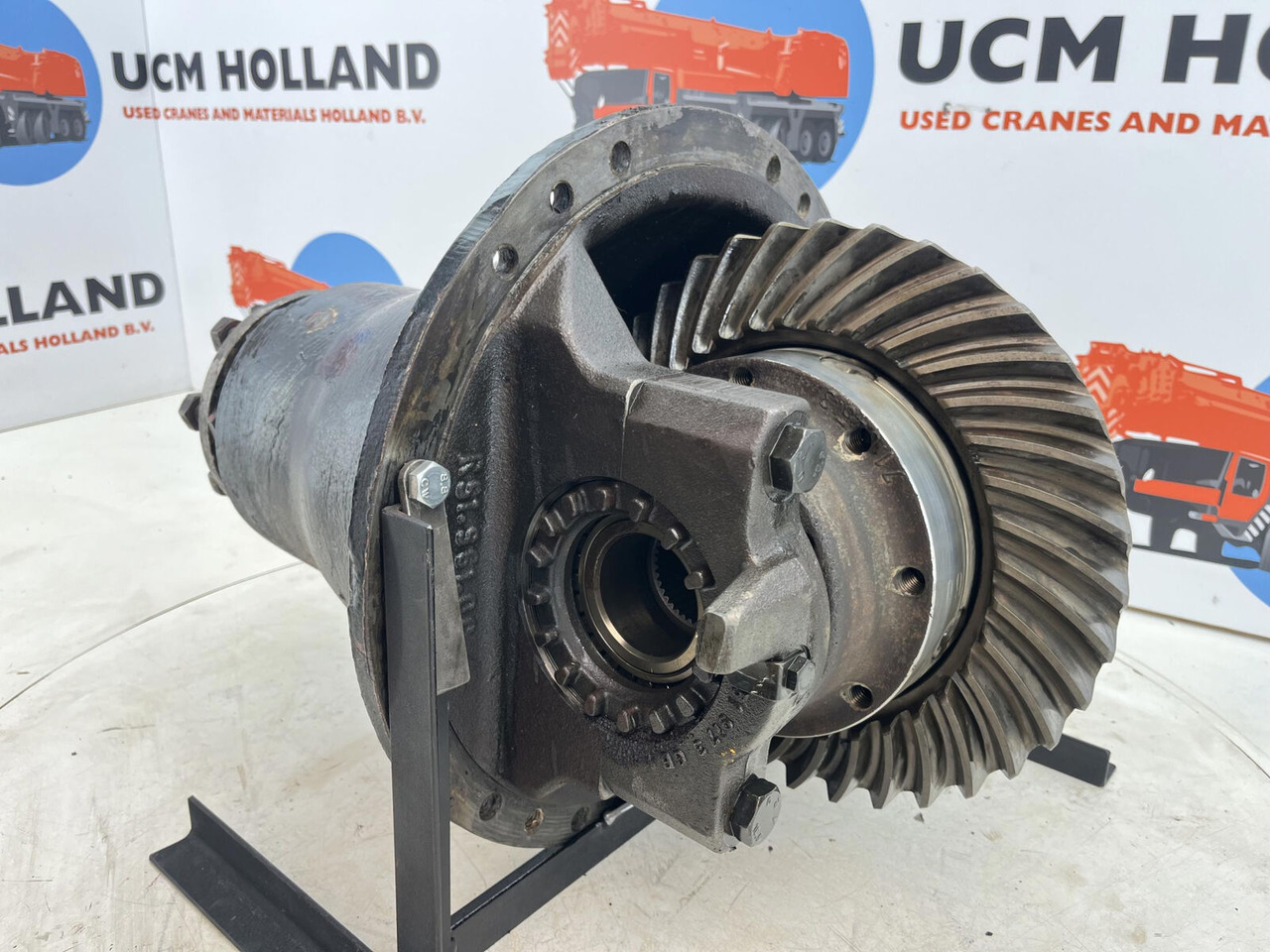 Krupp 70 GMT End differential 17x36 axle 1 - Дифференциал для Мобильных кранов: фото 1 Krupp 70 GMT End differential 17x36 axle 1 - Дифференциал для Мобильных кранов: фото 1
