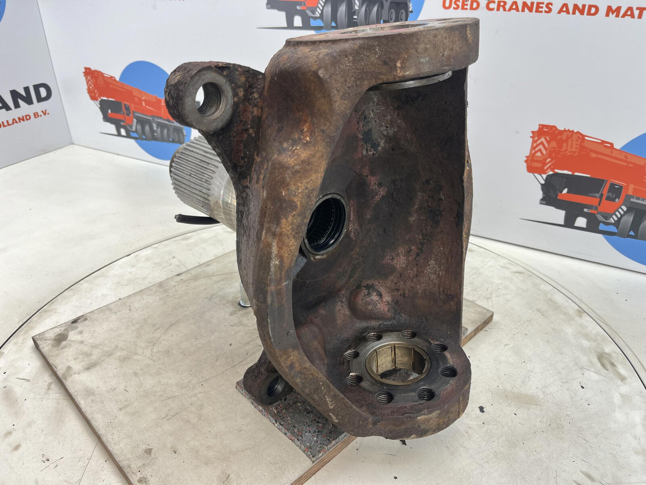 Krupp 70 GMT Steering knuckle axle 2 - Поворотный кулак для Мобильных кранов: фото 4 Krupp 70 GMT Steering knuckle axle 2 - Поворотный кулак для Мобильных кранов: фото 4