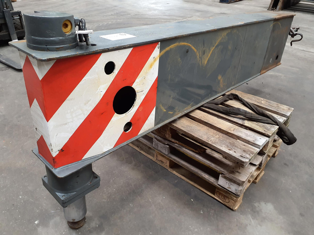 Krupp 70 GMT outriggerbeam rear complete - Подвеска для Мобильных кранов: фото 2 Krupp 70 GMT outriggerbeam rear complete - Подвеска для Мобильных кранов: фото 2