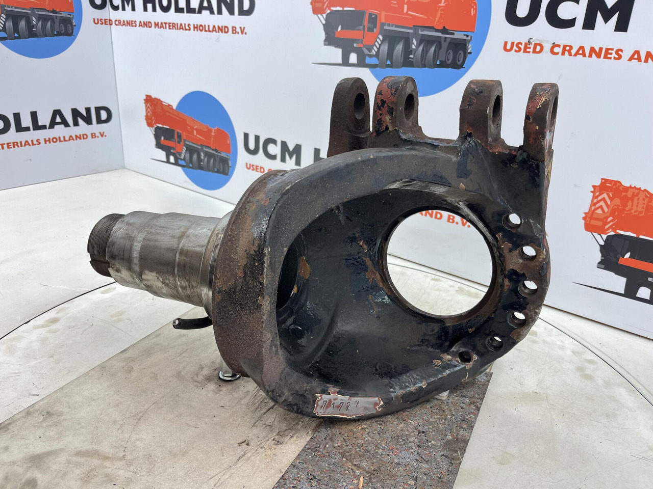 Krupp KMK 3045 Steering knuckle 16 holes - Поворотный кулак для Мобильных кранов: фото 4 Krupp KMK 3045 Steering knuckle 16 holes - Поворотный кулак для Мобильных кранов: фото 4