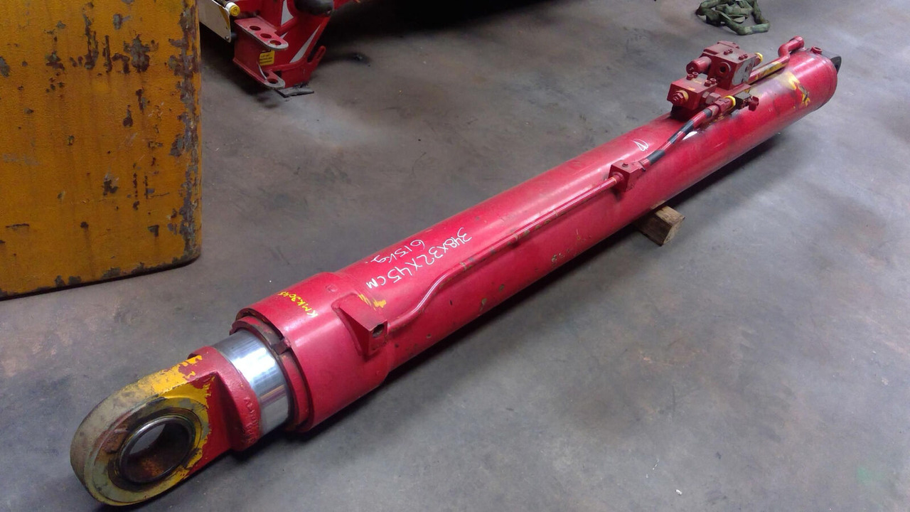 Krupp KMK 3045 boom cylinder - Гидравлический цилиндр для Мобильных кранов: фото 1 Krupp KMK 3045 boom cylinder - Гидравлический цилиндр для Мобильных кранов: фото 1