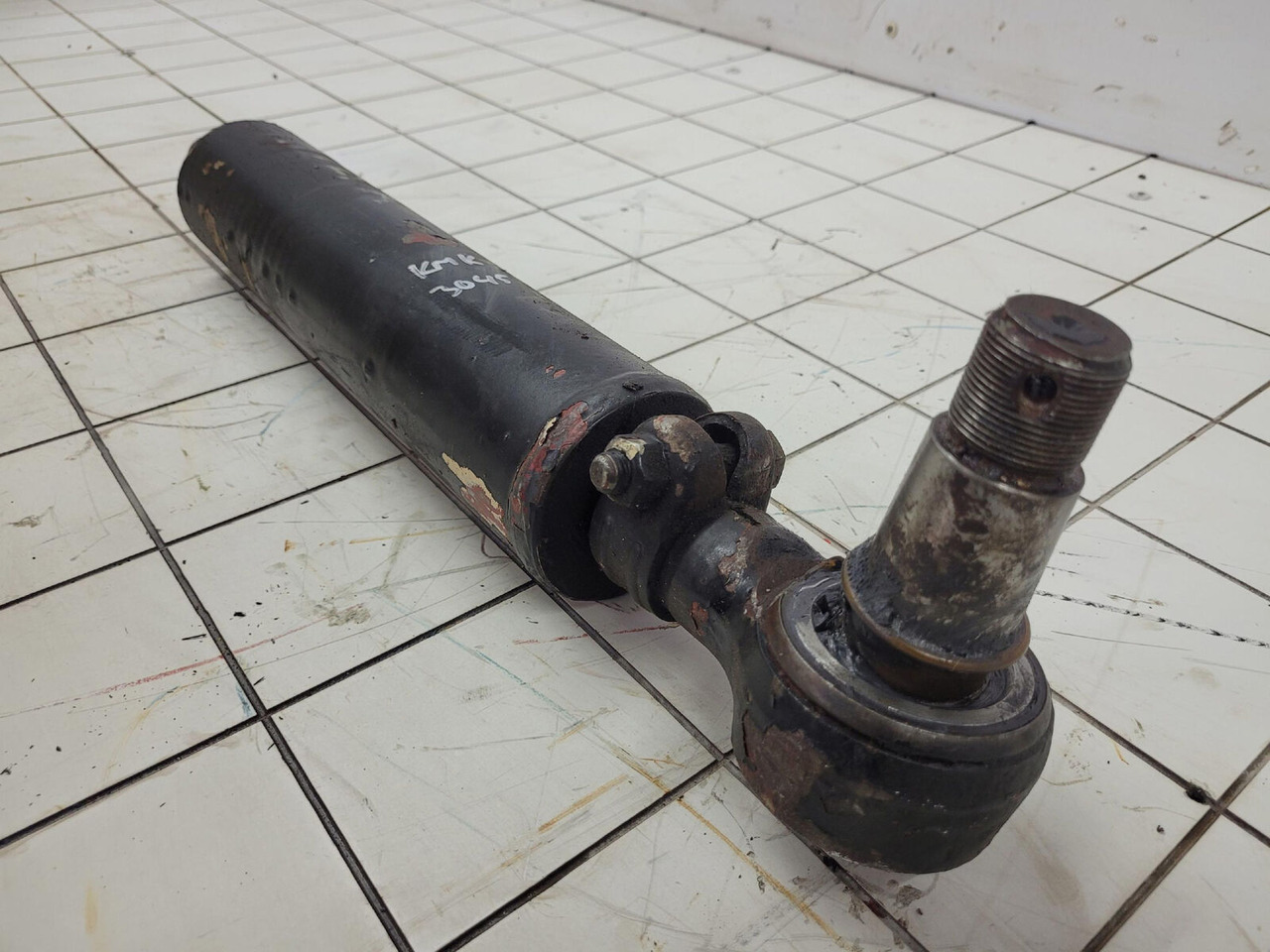 Krupp KMK 3045 steering cylinder - Гидравлический цилиндр для Мобильных кранов: фото 3 Krupp KMK 3045 steering cylinder - Гидравлический цилиндр для Мобильных кранов: фото 3