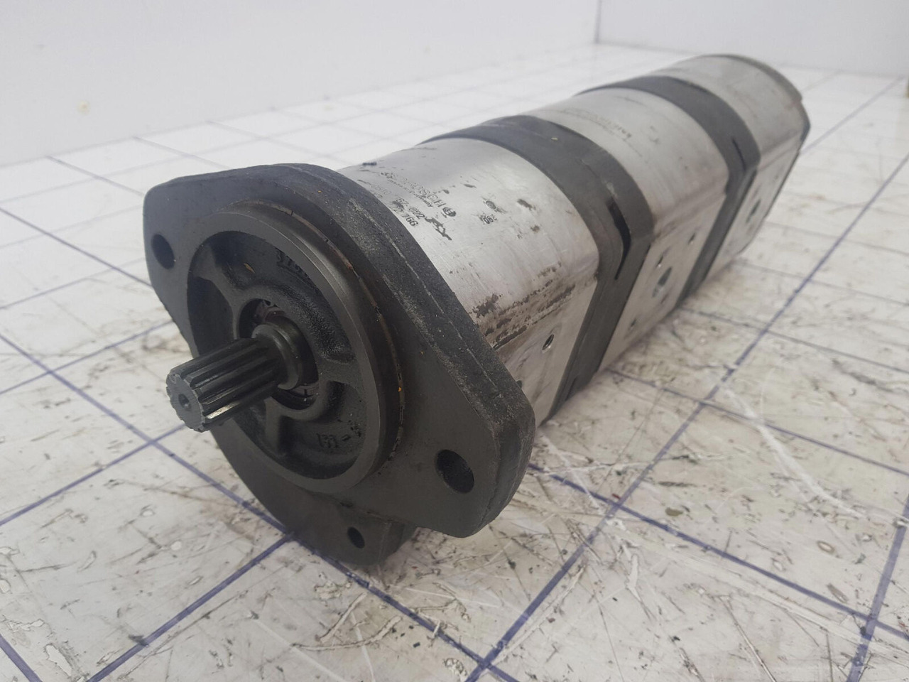 Krupp KMK 4070 three way gear pump - Гидравлический насос для Мобильных кранов: фото 2 Krupp KMK 4070 three way gear pump - Гидравлический насос для Мобильных кранов: фото 2