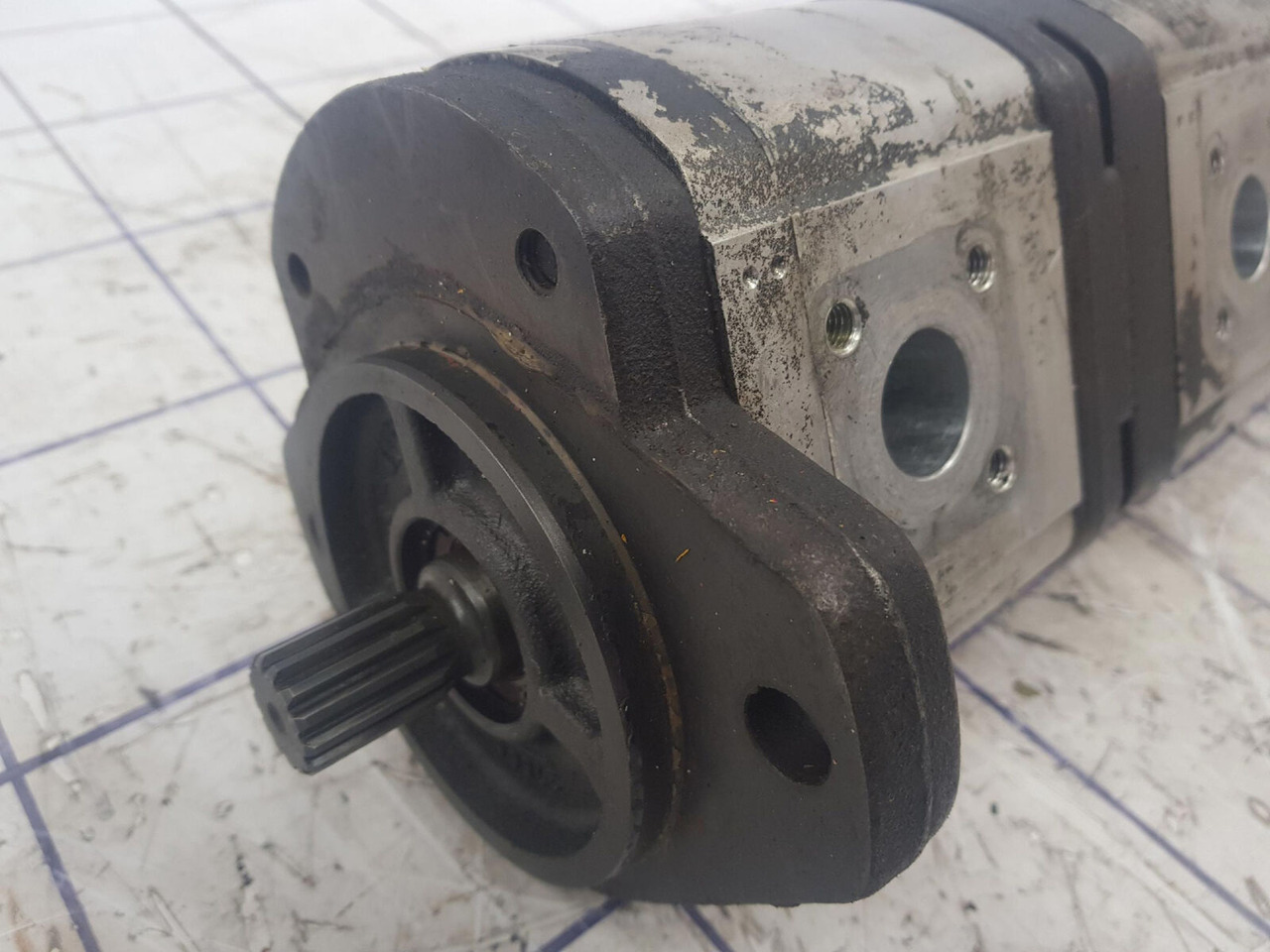 Krupp KMK 4070 three way gear pump - Гидравлический насос для Мобильных кранов: фото 5 Krupp KMK 4070 three way gear pump - Гидравлический насос для Мобильных кранов: фото 5