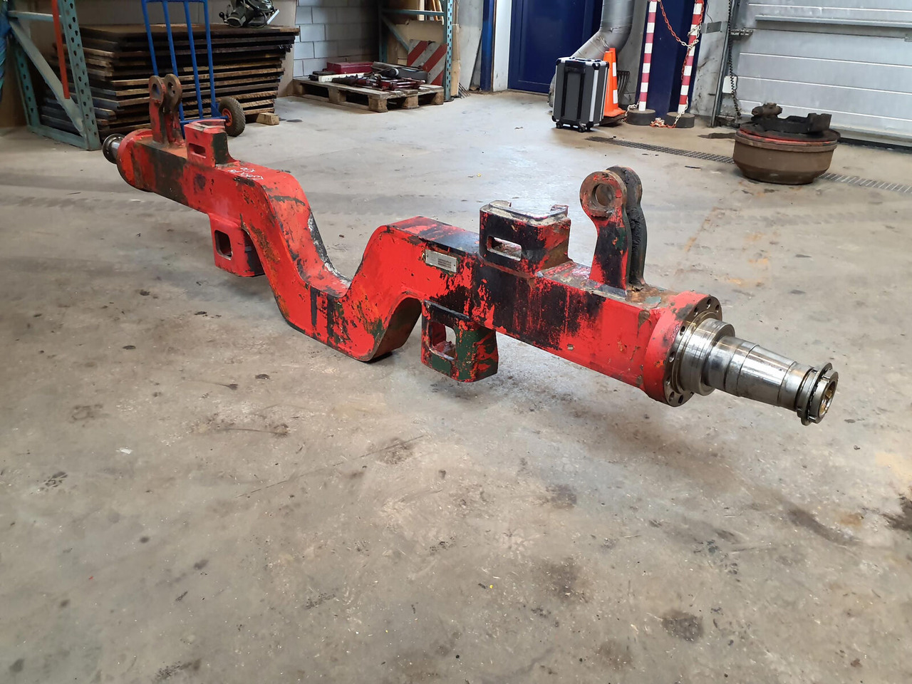 Krupp KMK 5100 axle 3 housing - Ось и запчасти для Мобильных кранов: фото 1 Krupp KMK 5100 axle 3 housing - Ось и запчасти для Мобильных кранов: фото 1