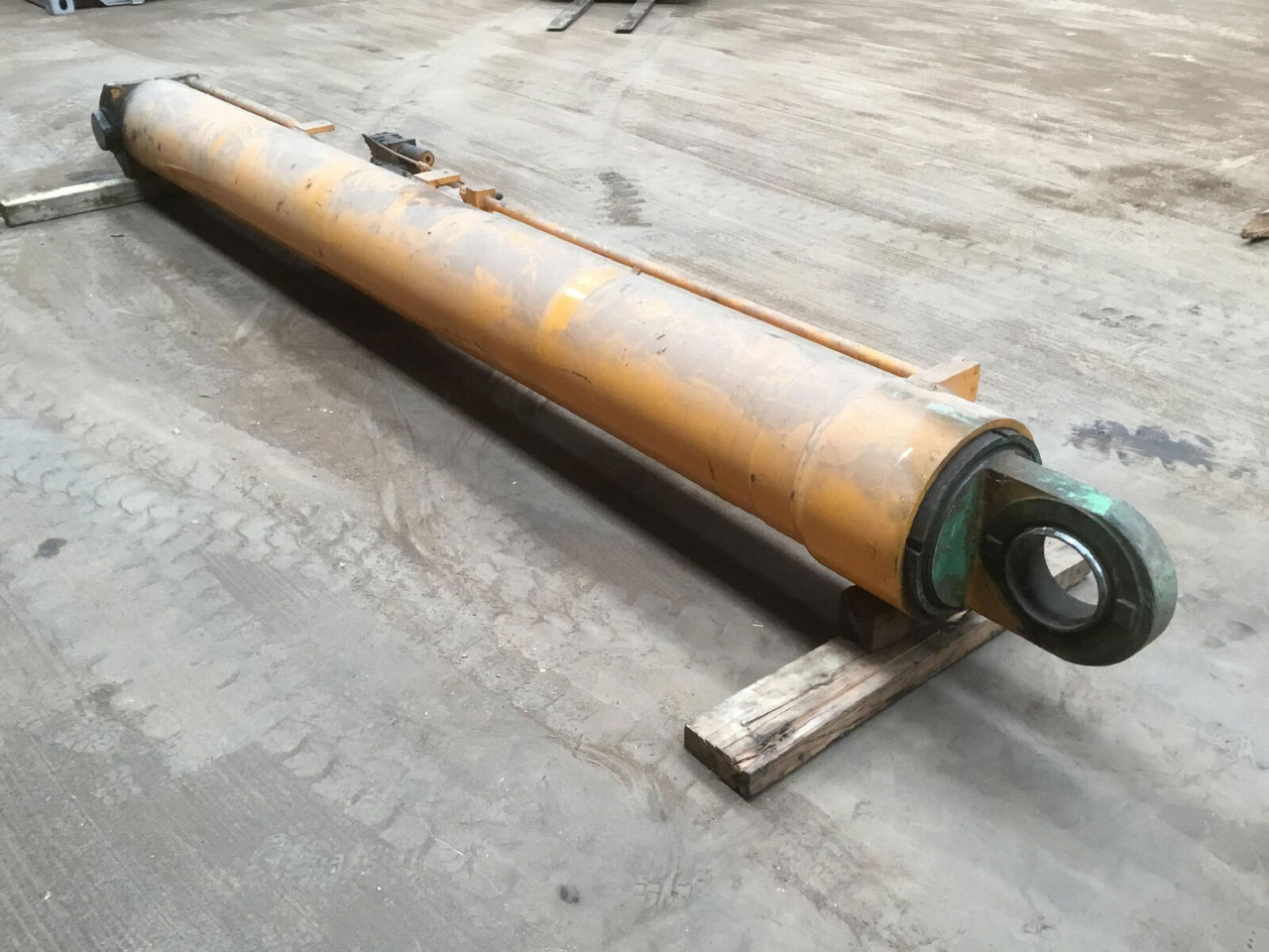 Krupp KMK 5100 boom cylinder - Гидравлический цилиндр для Мобильных кранов: фото 4 Krupp KMK 5100 boom cylinder - Гидравлический цилиндр для Мобильных кранов: фото 4