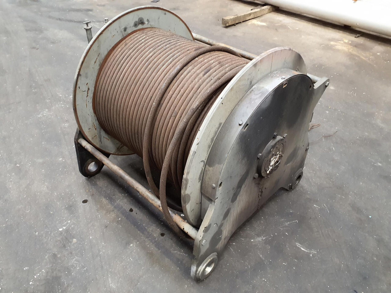 Liebherr LR 1160 COMPACT ROPE WINCH - Лебёдка для Гусеничных кранов: фото 4 Liebherr LR 1160 COMPACT ROPE WINCH - Лебёдка для Гусеничных кранов: фото 4