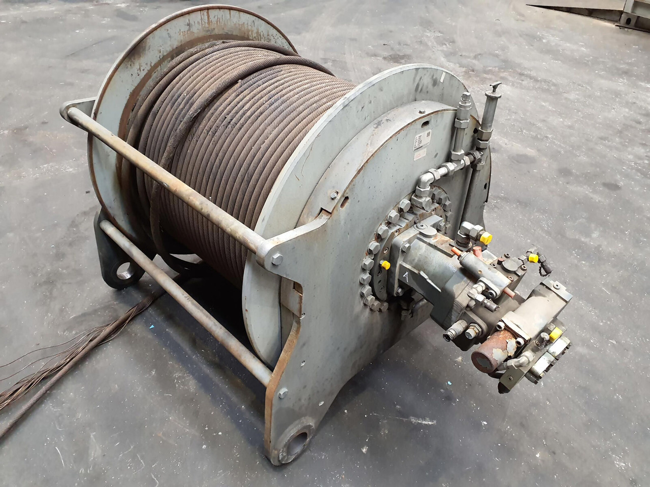 Liebherr LR 1160 COMPACT ROPE WINCH - Лебёдка для Гусеничных кранов: фото 1 Liebherr LR 1160 COMPACT ROPE WINCH - Лебёдка для Гусеничных кранов: фото 1