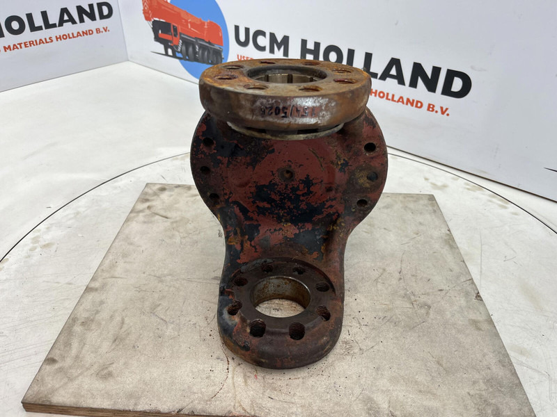 Liebherr LT 1090 Steering knuckle 16 holes - Поворотный кулак для Кранов: фото 5 Liebherr LT 1090 Steering knuckle 16 holes - Поворотный кулак для Кранов: фото 5