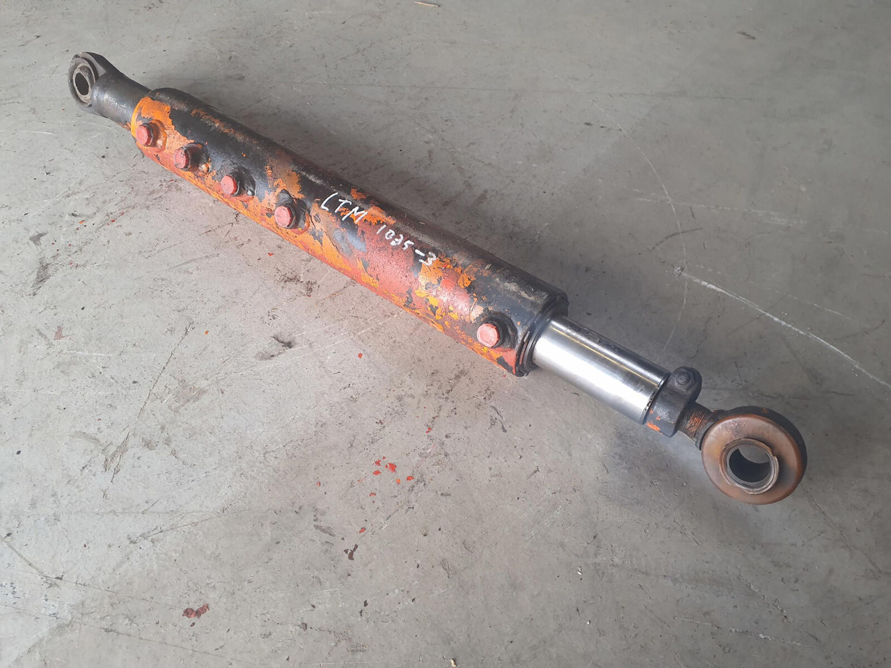 Liebherr LTM 1035 LTM 1025 steering locking cylinder - Гидравлический цилиндр для Мобильных кранов: фото 3 Liebherr LTM 1035 LTM 1025 steering locking cylinder - Гидравлический цилиндр для Мобильных кранов: фото 3