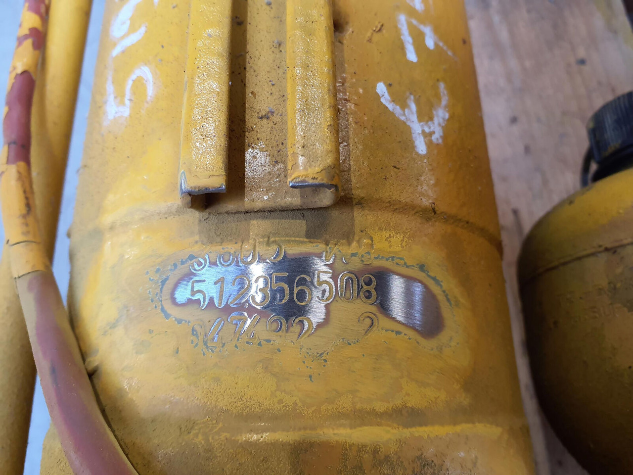 Liebherr LTM 1050-1 ballast extension ram - Гидравлический цилиндр для Мобильных кранов: фото 5 Liebherr LTM 1050-1 ballast extension ram - Гидравлический цилиндр для Мобильных кранов: фото 5