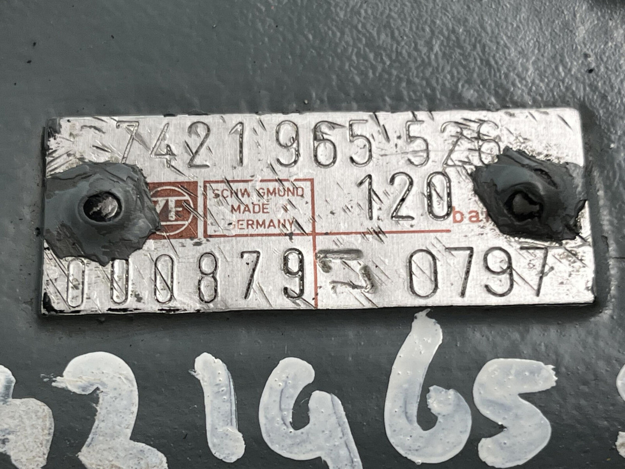 Рулевой механизм для Мобильных кранов Liebherr LTM 1050-1 steering box: фото 8 Рулевой механизм для Мобильных кранов Liebherr LTM 1050-1 steering box: фото 8